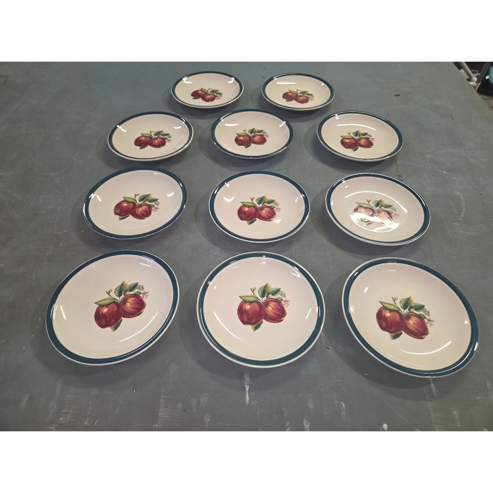 Casuals by China Pearl Apple Orchard Salad Dessert Plates Set of 10 Green Rim - Picture 1 of 3
